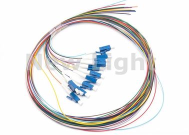 LC/UPC SM 12の中心の単一モードの光ファイバ ケーブルの色分けされた繊維光学のピグテール