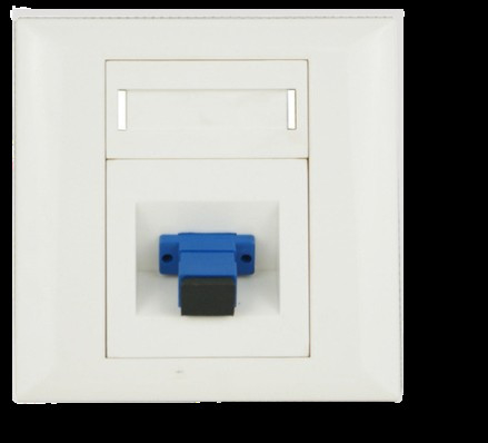 購入 IP20定格LC/SCソケット、86 * 86 mmサイズ、高性能ファイバーアライメント用0.1dB損失 online manufacture