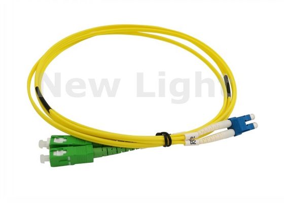 低挿入損失 SC-LC 光ファイバーパッチコード 3メートル長 CATV データ伝送