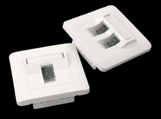 最適なネットワーク性能のためのRJ45ソケット付き壁掛け CAT6/CAT7ハイブリッドパネル